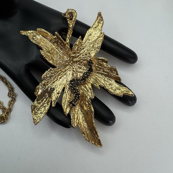 SASCHA BRASTOFF Brutalist Statement Necklace Pendant Leaf Gold Tone Vintage - Picture 1 of 10